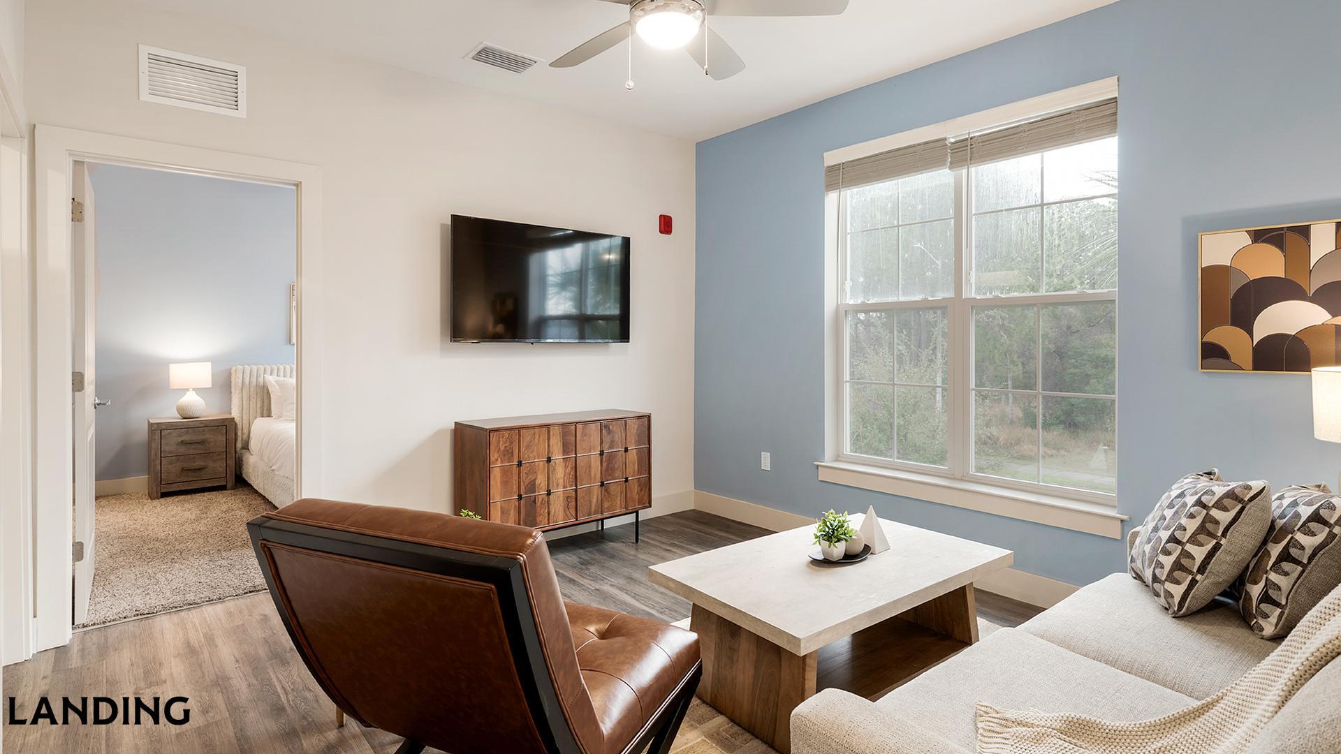 Building Photo - 5885 Lakehurst Dr