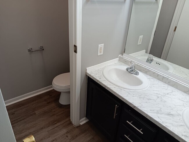 Building Photo - For Rent - Four-Bedroom Two-Bathroom Home Available NOW!