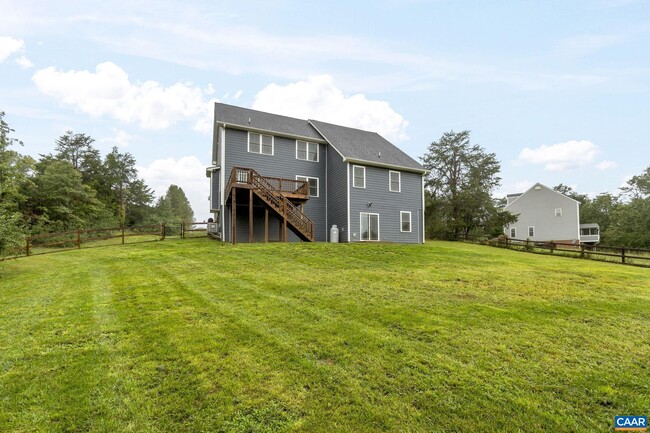 Building Photo - 151 Naylor Ln