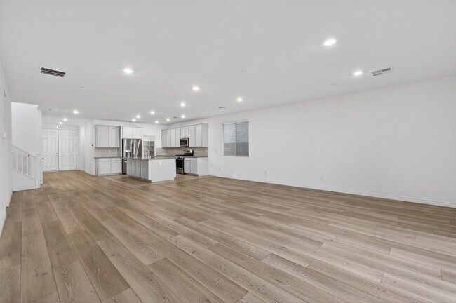 Building Photo - THIS is the HOME you have been waiting for!