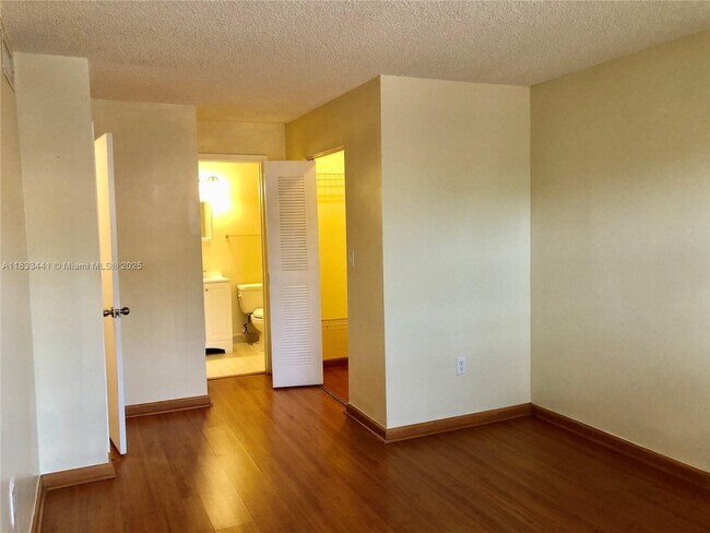 Building Photo - 7090 NW 179th St