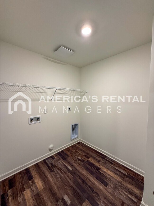 Building Photo - Coming Soon! Available to View NOW!!!