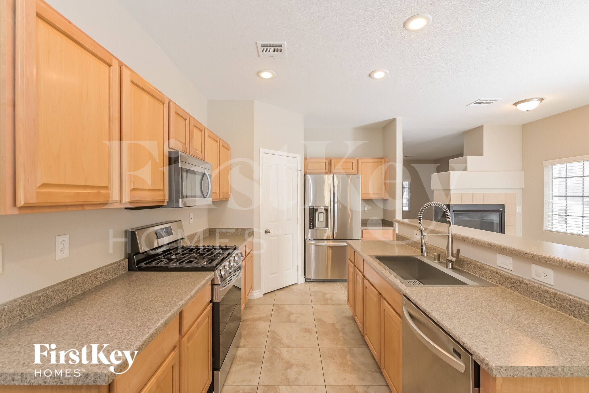 Building Photo - 2465 Belt Buckley Dr