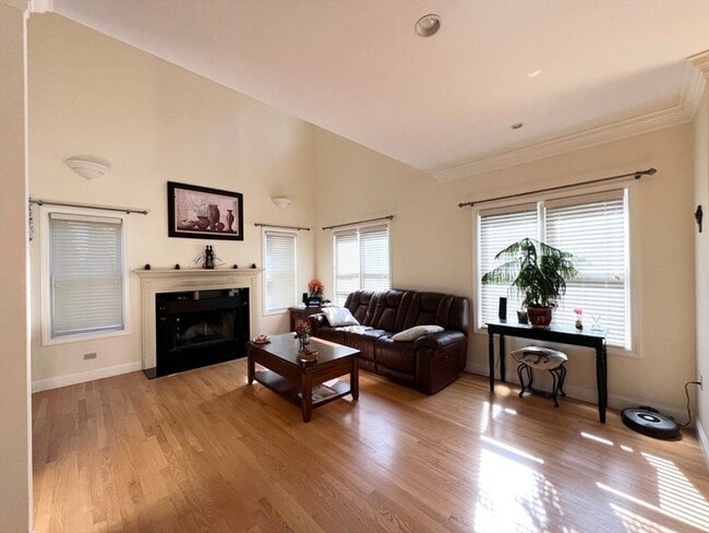 Building Photo - 15 Stimson Ave