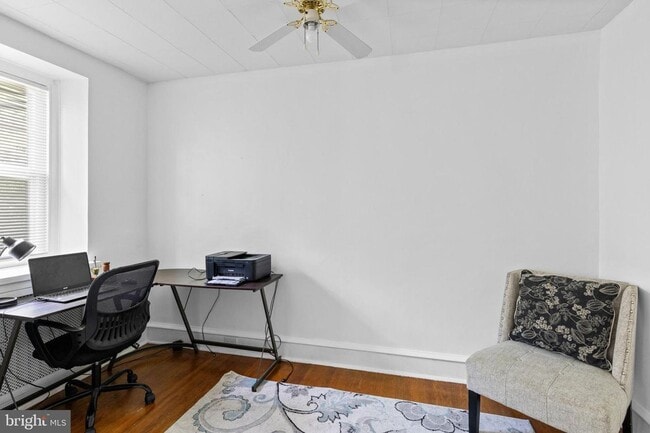 Building Photo - Welcome to this sunny and updated 4-bedroom, 2-bath row home in the heart of Mt. Airy! W/D! Large...