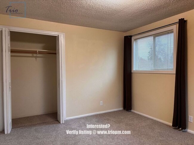 Building Photo - 1398 Corum Ave