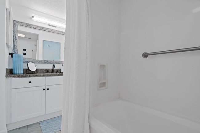 Building Photo - 500 Gulf Shore Dr