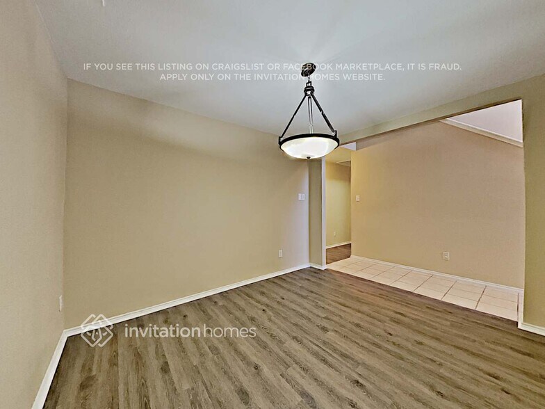 Building Photo - 2807 Park Pl Dr