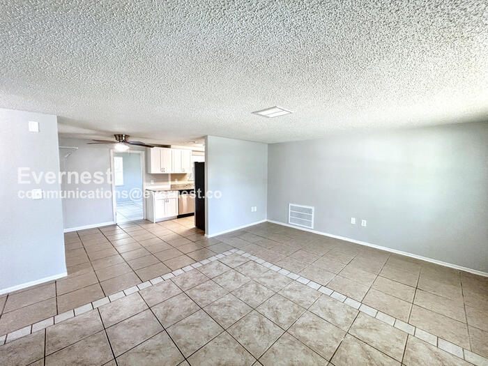 Building Photo - 11710 Paige Dr