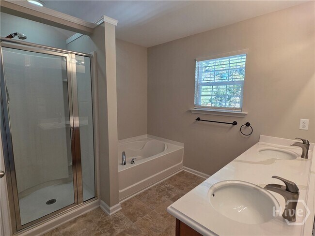 Building Photo - 829 Hyacinth Cir