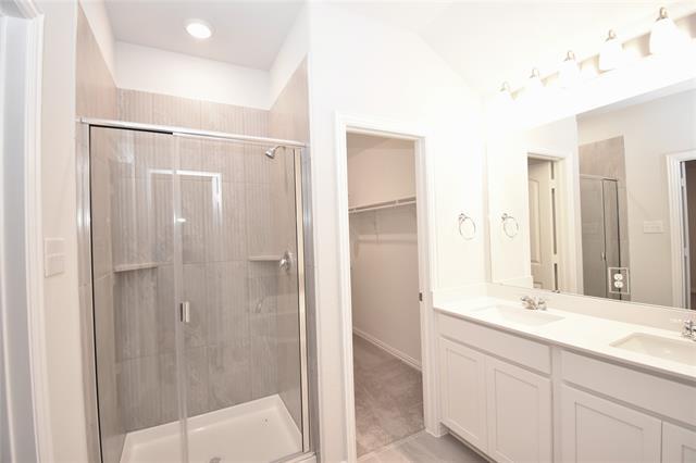 Building Photo - 5408 Locke Dr