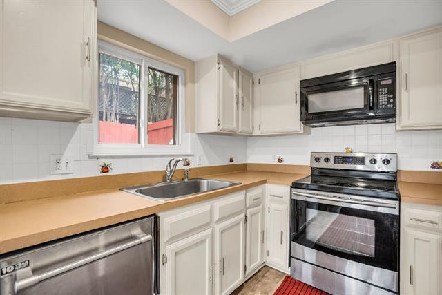 Building Photo - 2724 Meadowstone Ct