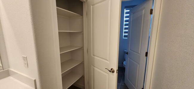 Building Photo - Brand New 4 Bedroom 3 Bathroom Home in Elk...