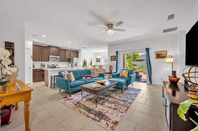 Building Photo - 1055 Chase Austin Way