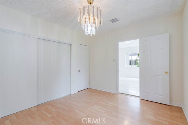 Building Photo - 818 E Windsor Rd