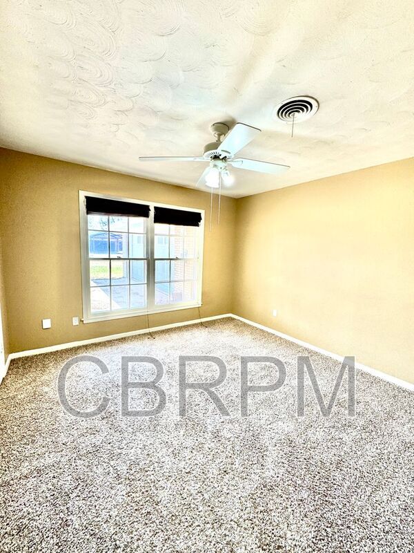 Building Photo - 5434 31st St