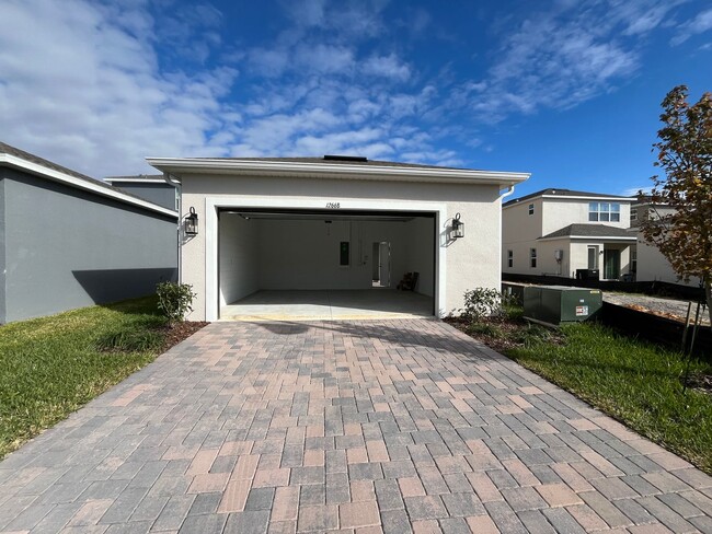 Building Photo - Gorgeous 4 bedroom, 3 bath, BRAND NEW home...