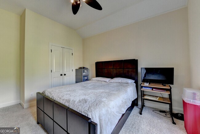 Building Photo - 11037 Estates Cir