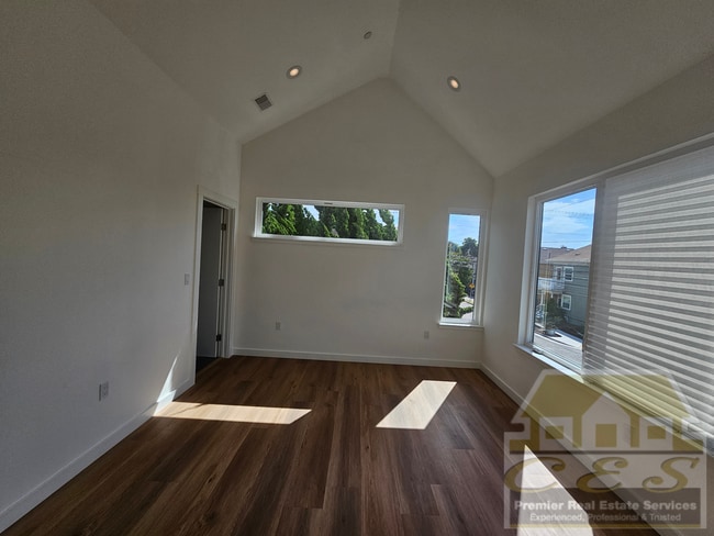 Building Photo - Modern Elegance Meets Timeless Charm – 4 b...