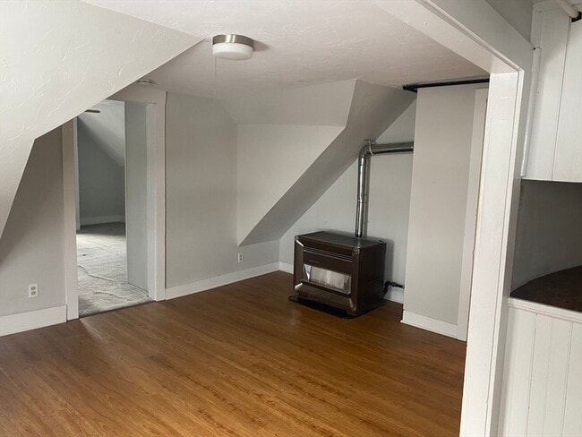 Building Photo - 4 Coral St