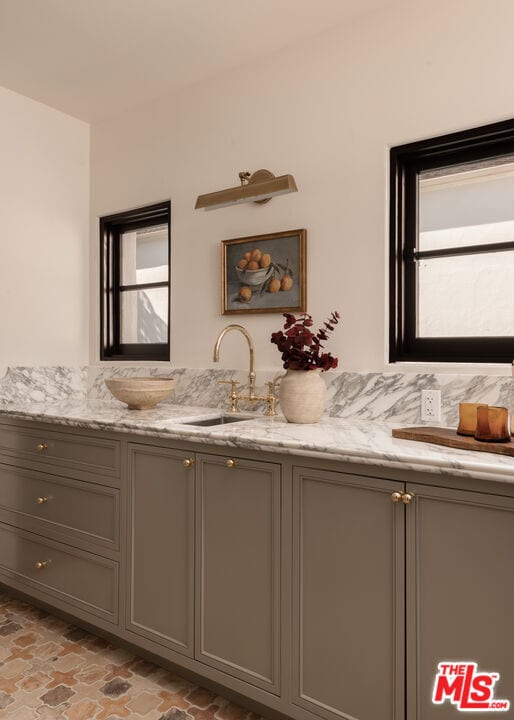 Building Photo - 1641 N Ogden Dr