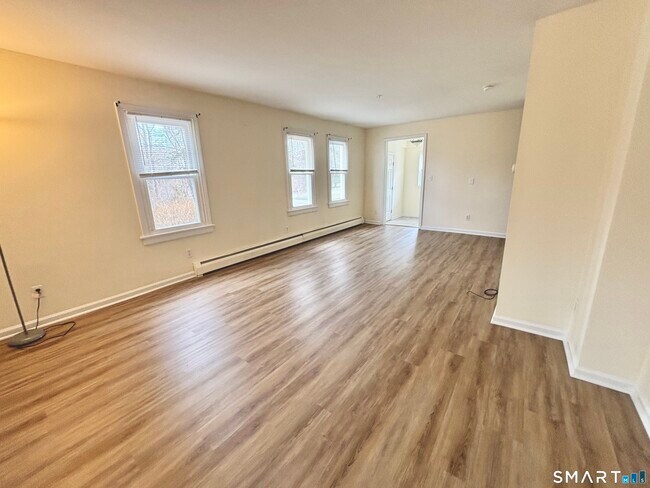 Building Photo - 61 Scotland Ave