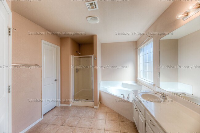 Building Photo - FOR LEASE | Jenks | $2200 Rent