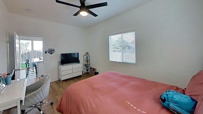 Building Photo - 5123 Tipton St