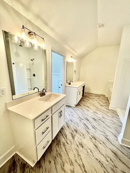 Building Photo - 122 Ted's Trail