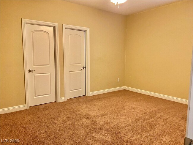 Building Photo - 5787 Mesa Mountain Dr