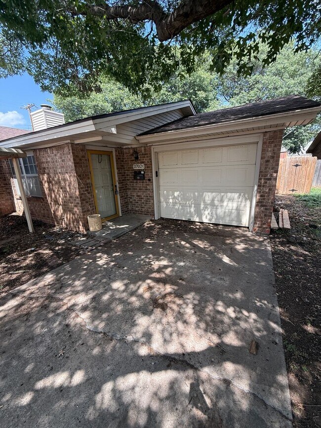 Primary Photo - 3702 53rd St