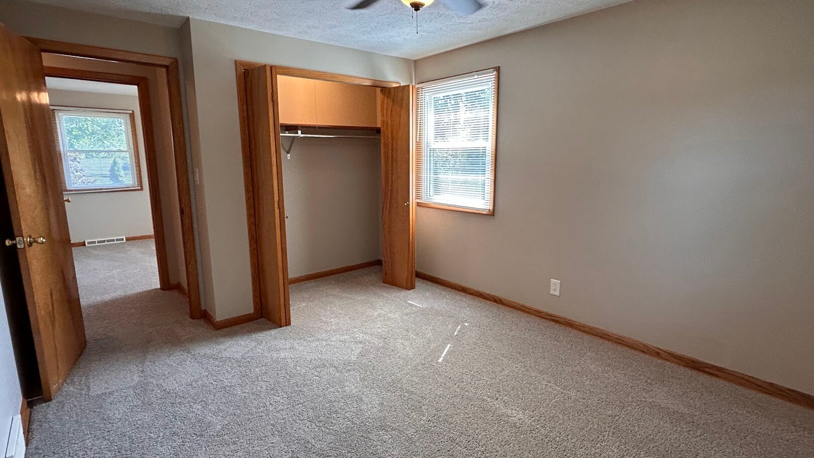 Building Photo - 479 Dohner Dr