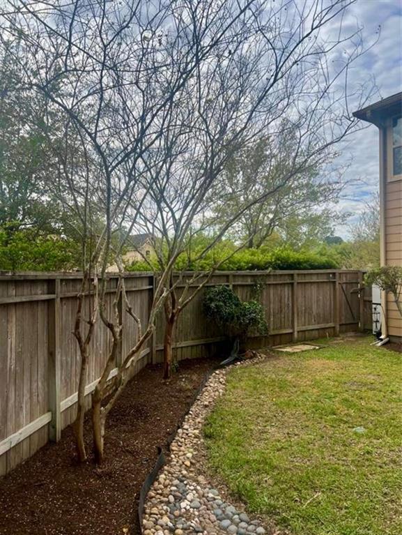 Building Photo - 13514 Fawn Lily Dr