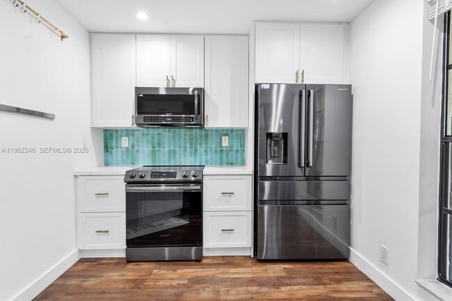 Building Photo - 385 NW 36th Ave