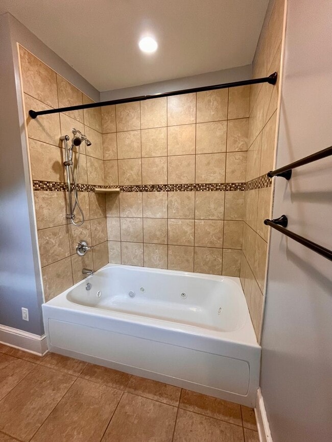 Building Photo - Spacious 3-Bedroom Home with Garage, Large...