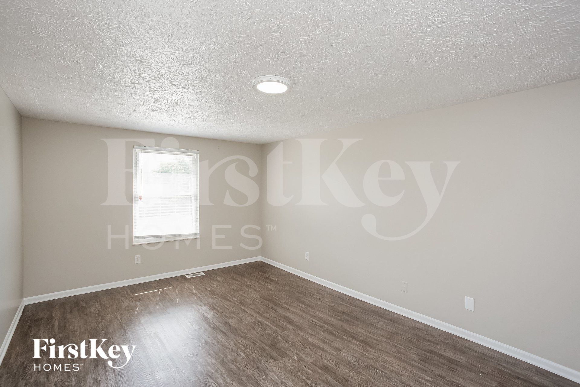 Building Photo - 8053 Harvest Ln