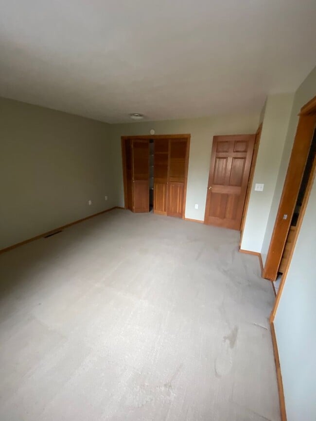 Building Photo - 1712 W Olive St