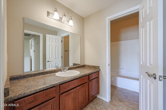 Building Photo - 17017 N 12th St