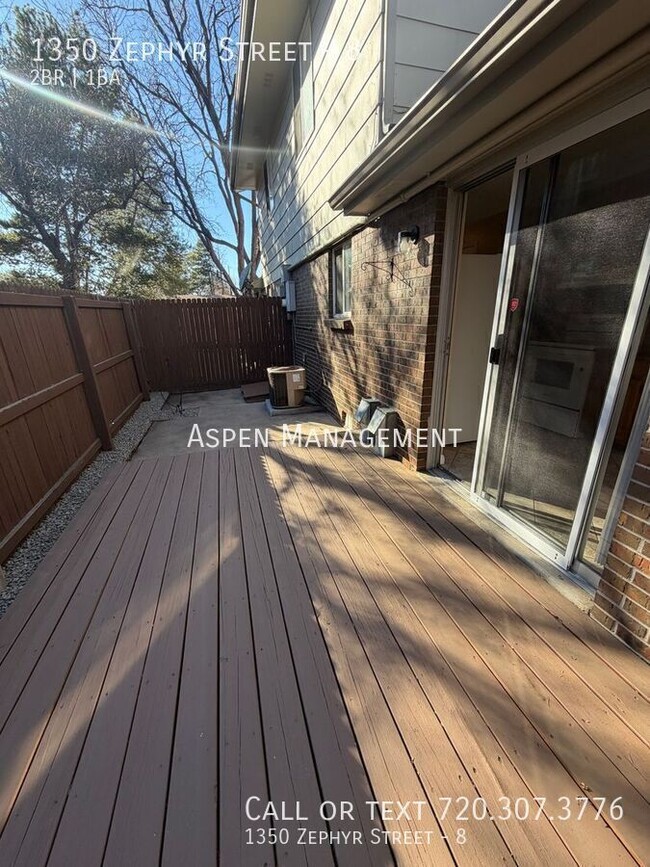 Building Photo - 1350 Zephyr St