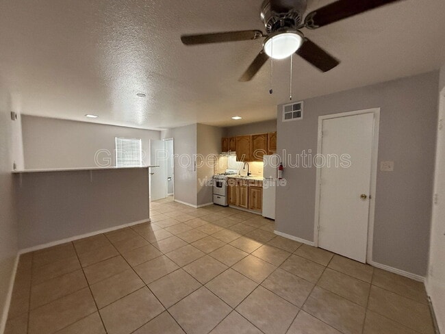 Building Photo - 401 14th St NW