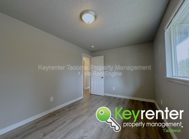 Building Photo - 2215 N Madison St