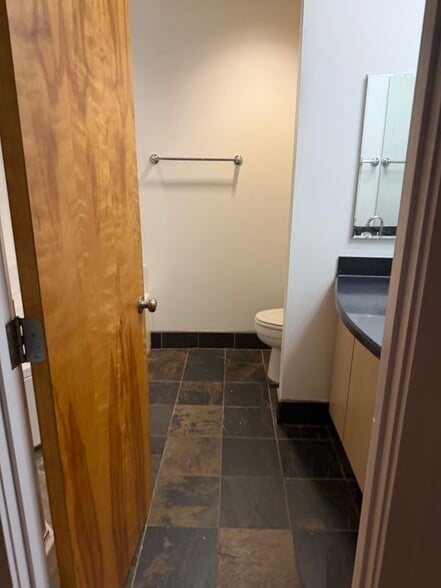 Building Photo - 123 Luckie St NW