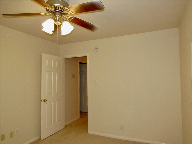 Building Photo - 11126 Cactus Point Ct