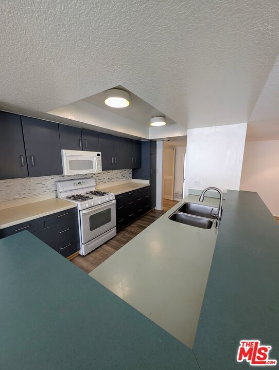 Building Photo - 1312 S Saltair Ave