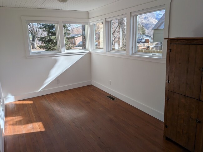 Building Photo - 117 S 2nd St