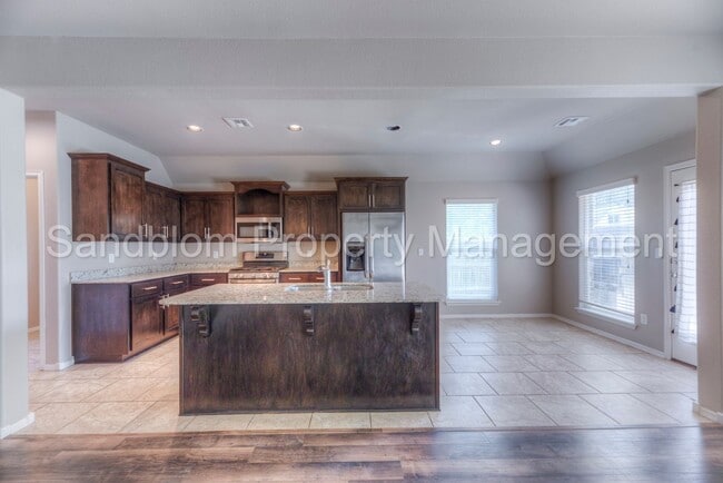 Building Photo - For Lease | Bixby | $3600 Rent | Available...