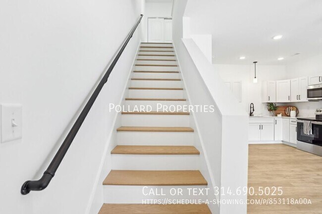 Building Photo - 1404 Parkview Dr