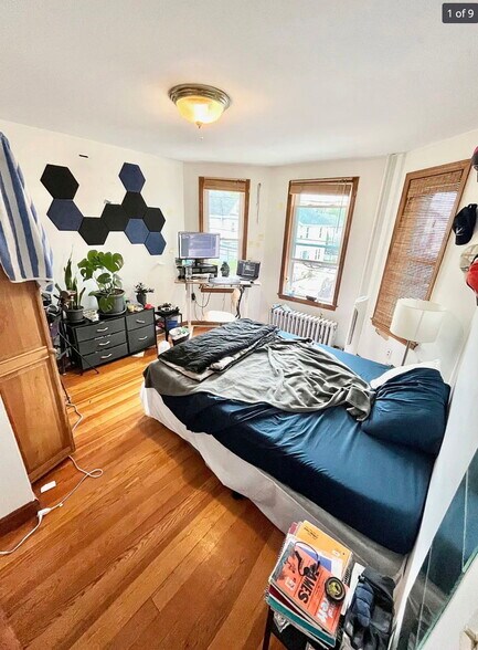 Building Photo - 47 Litchfield St