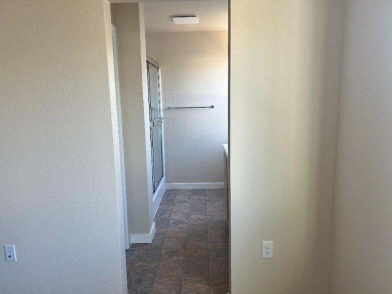 Building Photo - 431 Tandoori Wy