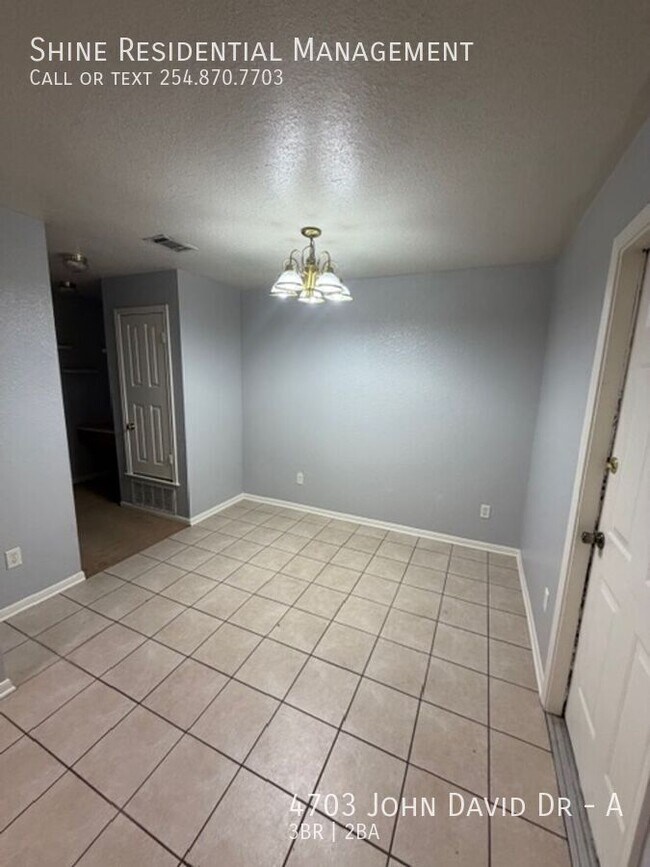 Building Photo - 4703 John David Dr